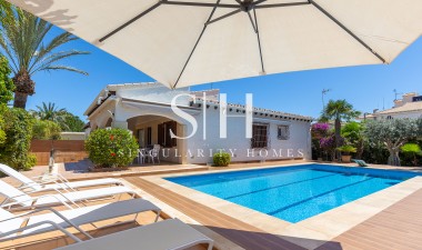 Herverkoop - Villa - Orihuela Costa - Punta Prima