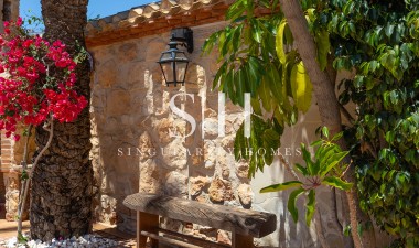 Herverkoop - Villa - Orihuela Costa - Punta Prima