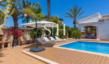 Herverkoop - Villa - Orihuela Costa - Punta Prima