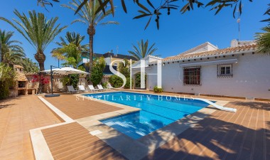 Herverkoop - Villa - Orihuela Costa - Punta Prima