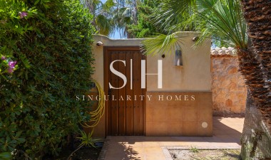 Herverkoop - Villa - Orihuela Costa - Punta Prima