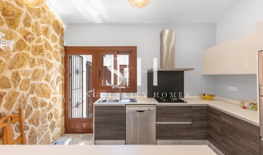 Herverkoop - Villa - Orihuela Costa - Punta Prima