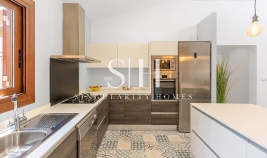 Herverkoop - Villa - Orihuela Costa - Punta Prima