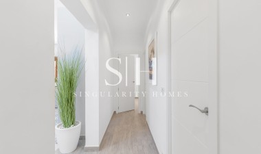 Herverkoop - Villa - Orihuela Costa - Punta Prima