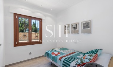 Herverkoop - Villa - Orihuela Costa - Punta Prima