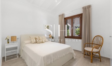 Herverkoop - Villa - Orihuela Costa - Punta Prima