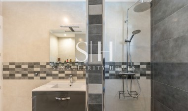 Herverkoop - Villa - Orihuela Costa - Punta Prima