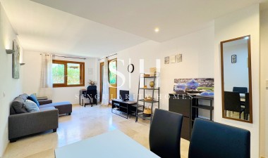 Перепродажа - Квартира / квартира - Torrevieja - Punta prima