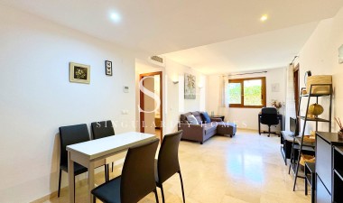 Перепродажа - Квартира / квартира - Torrevieja - Punta prima