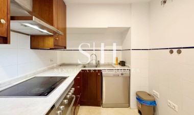 Перепродажа - Квартира / квартира - Torrevieja - Punta prima