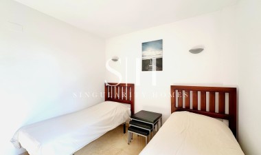 Перепродажа - Квартира / квартира - Torrevieja - Punta prima