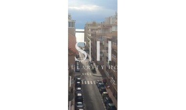 Återförsäljning - Lägenhet / lägenhet - Torrevieja - El Acequión - Los Náufragos