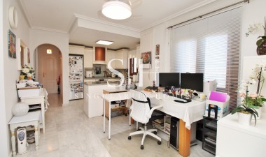 Resale - Apartment / flat - Villamartin - PAU 8