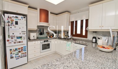 Resale - Apartment / flat - Villamartin - PAU 8