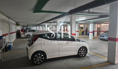 Resale - Apartment / flat - Villamartin - PAU 8