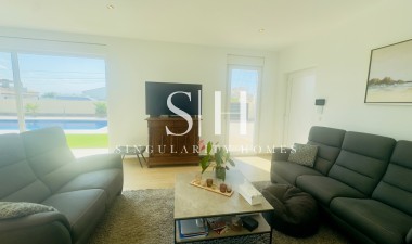 Перепродажа - Villa - Torrevieja - La Siesta - El Salado -  Torreta