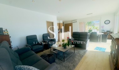Перепродажа - Villa - Torrevieja - La Siesta - El Salado -  Torreta