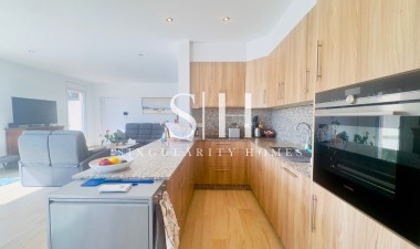 Перепродажа - Villa - Torrevieja - La Siesta - El Salado -  Torreta