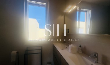 Перепродажа - Villa - Torrevieja - La Siesta - El Salado -  Torreta