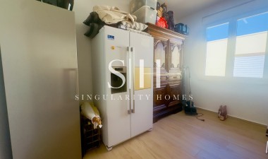 Перепродажа - Villa - Torrevieja - La Siesta - El Salado -  Torreta