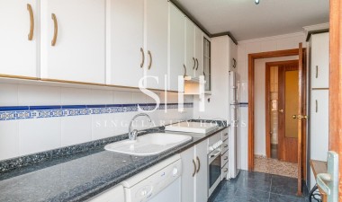 Resale - Apartment / flat - Torrevieja - Playa de los Naufragos