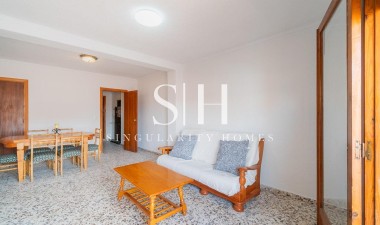 Resale - Apartment / flat - Torrevieja - Playa de los Naufragos