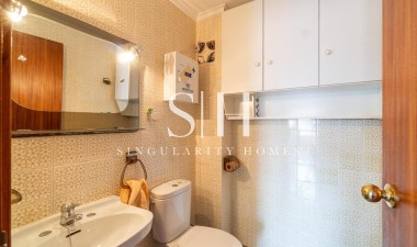 Resale - Apartment / flat - Torrevieja - Playa de los Naufragos