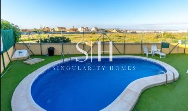 Wiederverkauf - Villa - Torrevieja - aguas nuevas