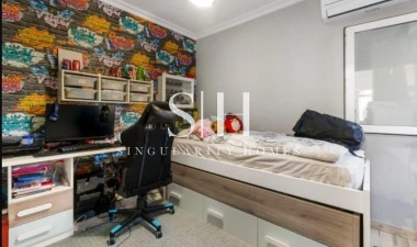 Wiederverkauf - Villa - Torrevieja - aguas nuevas