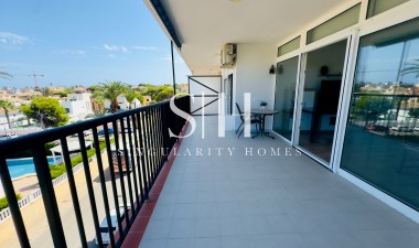 Odsprzedaż - Mieszkanie w bloku - La Zenia