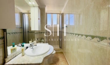 Odsprzedaż - Mieszkanie w bloku - La Zenia