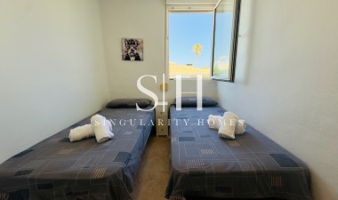 Odsprzedaż - Mieszkanie w bloku - La Zenia