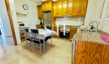 Odsprzedaż - Mieszkanie w bloku - La Zenia