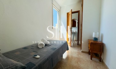 Odsprzedaż - Mieszkanie w bloku - La Zenia