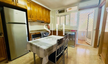 Odsprzedaż - Mieszkanie w bloku - La Zenia