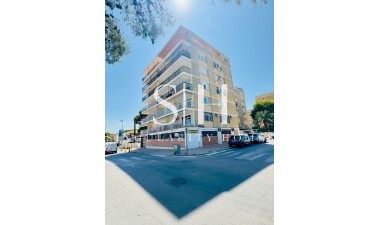 Odsprzedaż - Mieszkanie w bloku - La Zenia