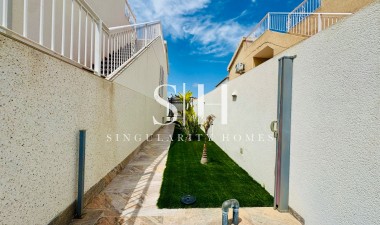 Resale - Villa - Orihuela Costa - Playa Flamenca