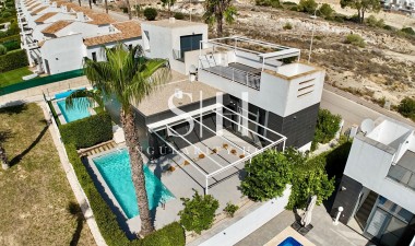 Перепродажа - Villa - Algorfa - La Finca Golf