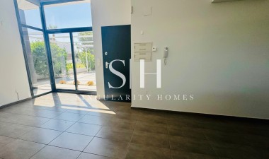 Перепродажа - Villa - Algorfa - La Finca Golf