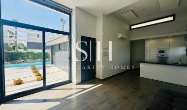 Перепродажа - Villa - Algorfa - La Finca Golf