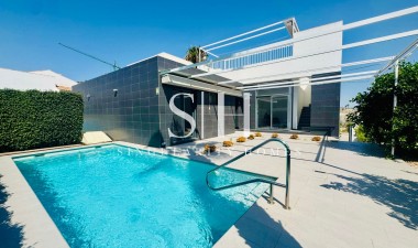 Перепродажа - Villa - Algorfa - La Finca Golf