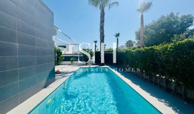 Перепродажа - Villa - Algorfa - La Finca Golf
