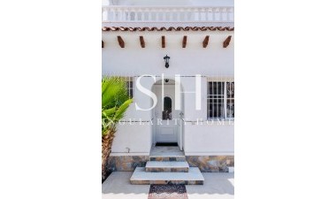 Resale - House - Orihuela Costa - Las Filipinas