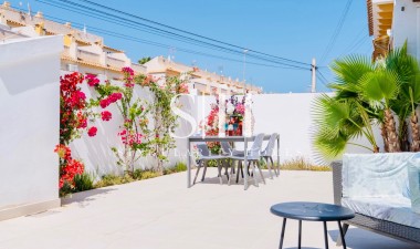 Resale - House - Orihuela Costa - Las Filipinas