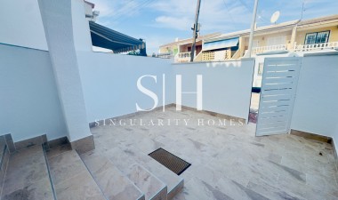 Перепродажа - Casa - Torrevieja - Los Balcones