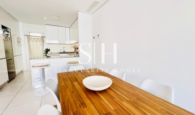 Resale - Villa - Torrevieja - Sector 25