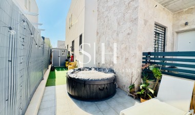 Resale - Villa - Torrevieja - Sector 25