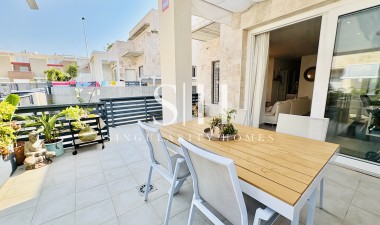 Resale - Villa - Torrevieja - Sector 25