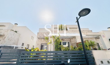 Resale - Villa - Torrevieja - Sector 25