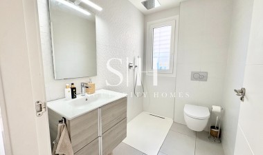 Resale - Villa - Torrevieja - Sector 25